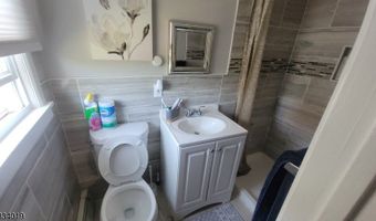 692 Mill St, Belleville, NJ 07109