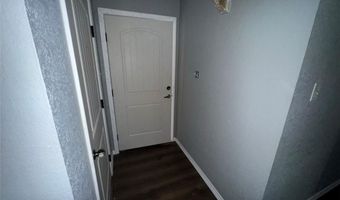 412 7th St, Barling, AR 72923