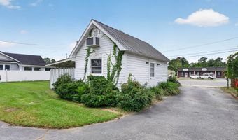 12 Dyal St, Baxley, GA 31513