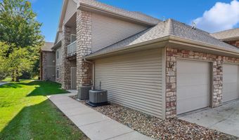 522 Kelsey Ln, Altoona, IA 50009