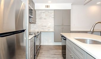 16301 Ledgemont Ln 101, Addison, TX 75001