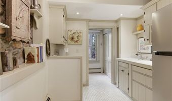 10 Hamilton Hl, Glocester, RI 02829