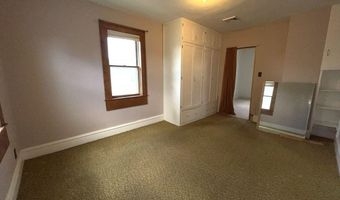 212 N WATER St, Algoma, WI 54201