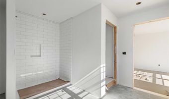 7 Kinsman St, Cumberland, RI 02864