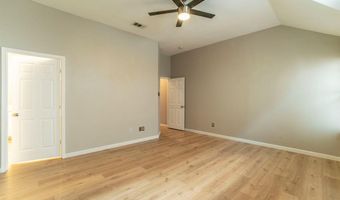 5605 Overland Dr, The Colony, TX 75056
