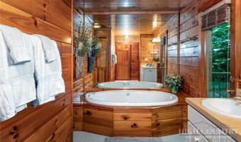 4533 Laurel Creek Rd, Banner Elk, NC 28604