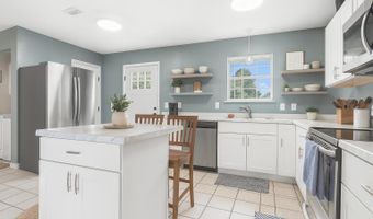 5604 Hale Cir, Bascom, FL 32423