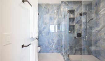 5811 Kalanianaole Hwy, Honolulu, HI 96821