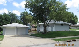 700 E 17th St, Atlantic, IA 50022