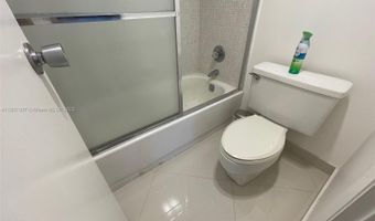 20335 W Country Club Dr 304, Aventura, FL 33180