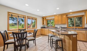 22016 AIRPORT Rd NE, Aurora, OR 97002