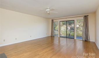 530 Crowfields Ln, Asheville, NC 28803
