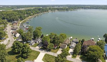 2405 W Sycamore Beach Rd, Angola, IN 46703