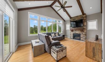 435 Dunwoody Dr, Aurora, OH 44202