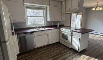 624 Kersten St, Bottineau, ND 58318