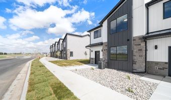 739 Curlew Dr, Ammon, ID 83406