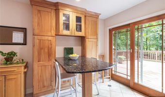 45 W Orchard St, Allendale, NJ 07401