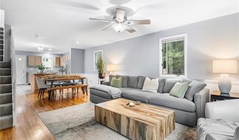 165 Holland St 18, Cranston, RI 02920