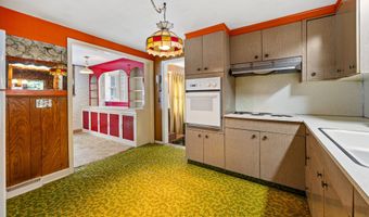 205 Mountain Rd, Cheshire, CT 06410