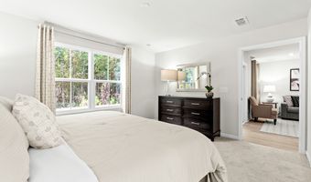 8011 Sterling Oaks Dr NW Plan: Fairview, Ash, NC 28420