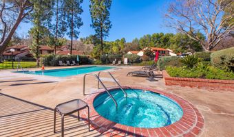 27506 Rondell St, Agoura Hills, CA 91301