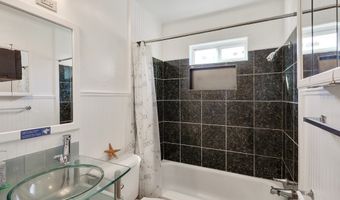 705 E Ave E, Alpine, TX 79830