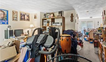 11 Sandy Ln, Burrillville, RI 02830