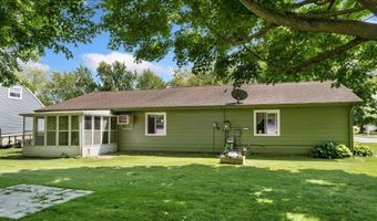 1210 Mcintyre Dr, Auburn, IN 46706