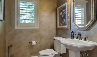 5007 Rockhaven Dr, Clarence, NY 14031