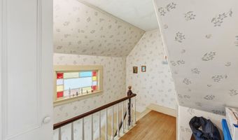 28 Chapel St, Augusta, ME 04330