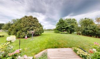 23096 Bluegrass Rd, Albert Lea, MN 56007