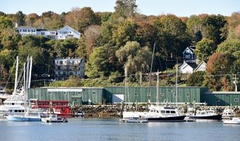 2 Harbor View Ln, Belfast, ME 04974