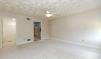 3 Sweet Corn Dr, Cranston, RI 02921