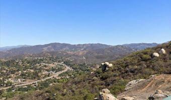 3035 Millar Ranch Rd, Spring Valley, CA 91978