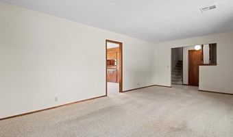 4715 Rolling Meadows Rd, Bartlesville, OK 74006