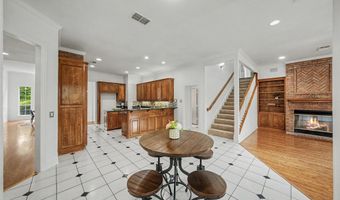1304 Greenview Dr, Aledo, TX 76008