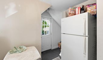 10 Pearl St, Auburn, ME 04210