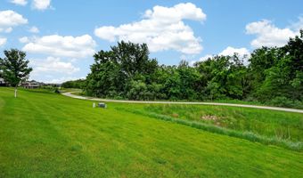 1007 Lynne Dr, Adel, IA 50003