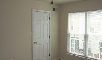 5818 COWLING Ct, Alexandria, VA 22304