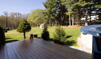5 Pondside Pl, Cheshire, CT 06410