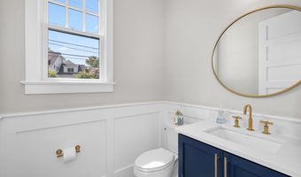 3403 JOHN MARSHALL Dr, Arlington, VA 22207
