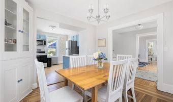 10 Eustis Ave, Newport, RI 02840