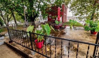 212 N 9th St, Atchison, KS 66002