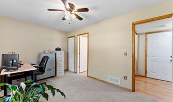 6738 158th St W, Apple Valley, MN 55124