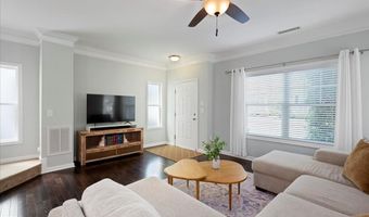 979 Branch Line Ln, Apex, NC 27502