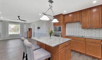 305 Valleyview Ct, Andover, KS 67002