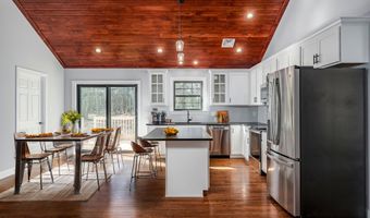 72 MacCauley, Albrightsville, PA 18210
