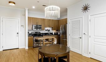 7707 Bluebonnet Blvd #323, Baton Rouge, LA 70810