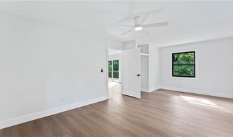 1801 Kimberly Pl, Bentonville, AR 72712