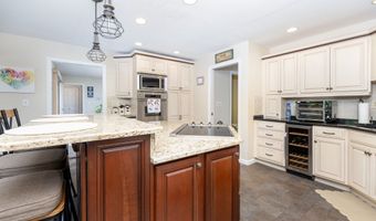 473 Hart St, Bristol, CT 06010